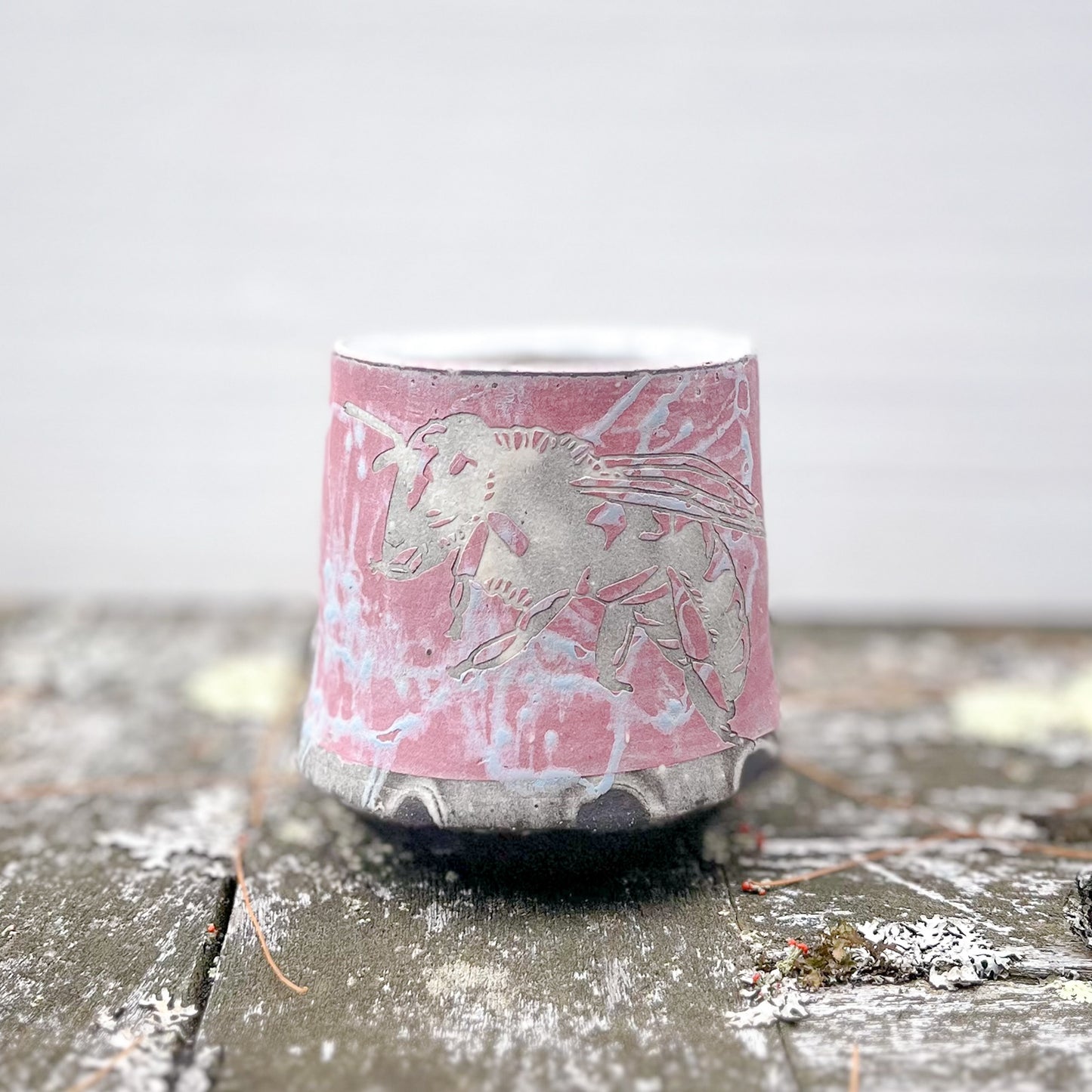 Nub Mug - pink bee